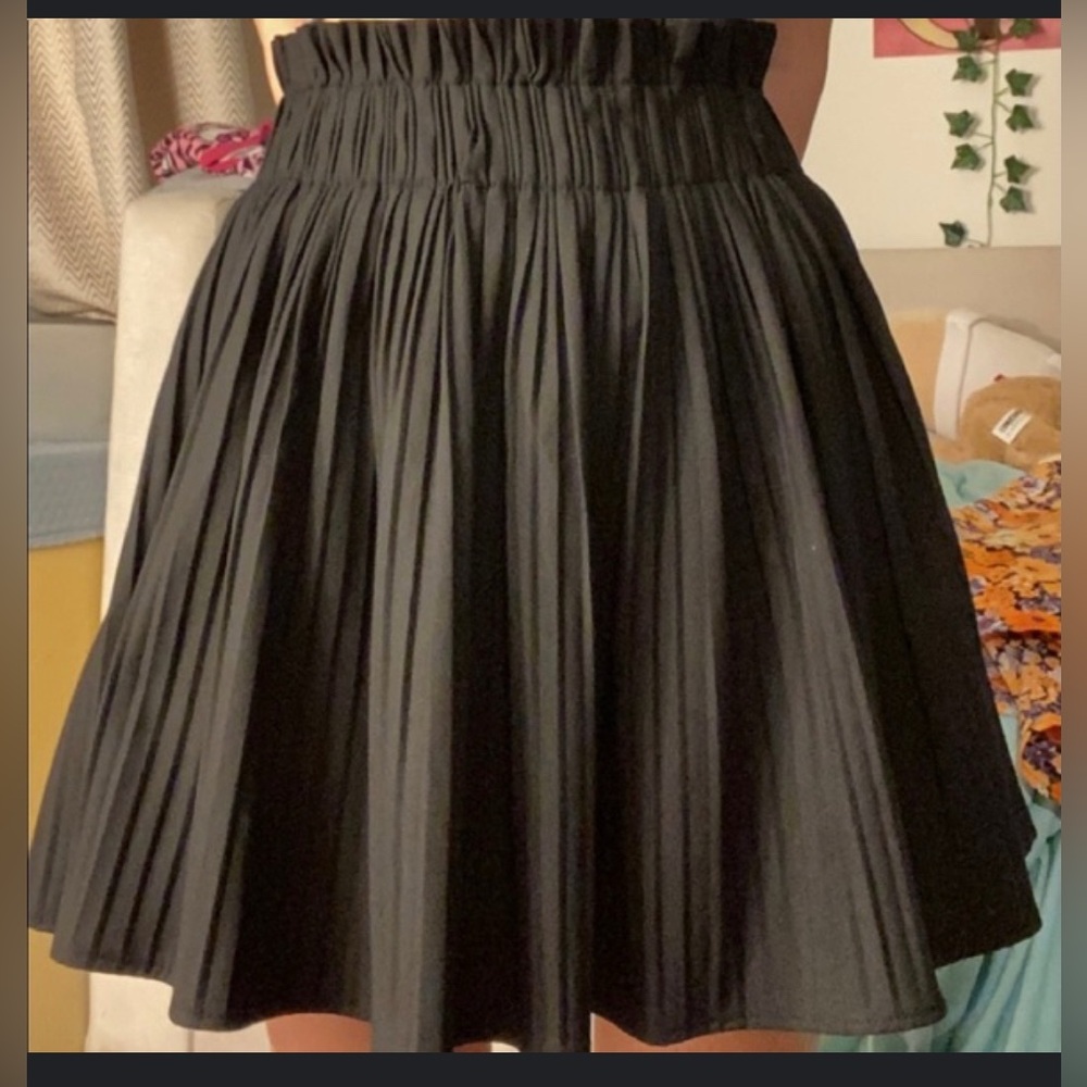 Zara | Pleated Black Mini Skort Womens Medium